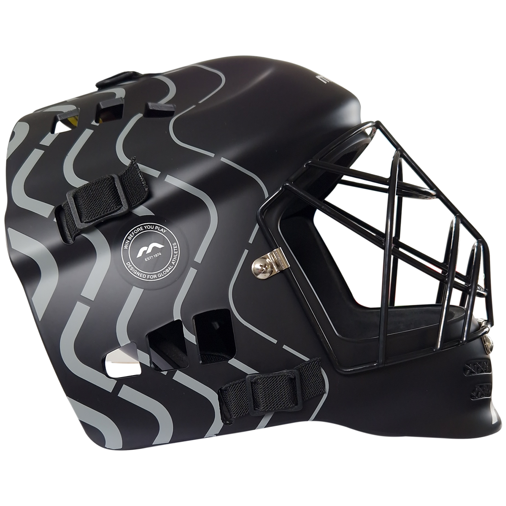 Mercian Genesis 3 Helmet : FM15GE3 : black/silver: side view