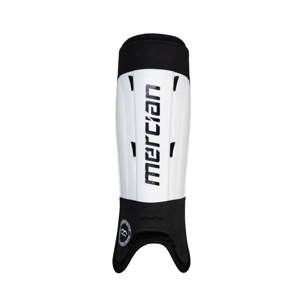 Mercian SGEV26WHT white hockey shin guards front view with integrated ankle sleeve, hard-shell shin protection and clean Mercian branding for secure high-performance coverage.