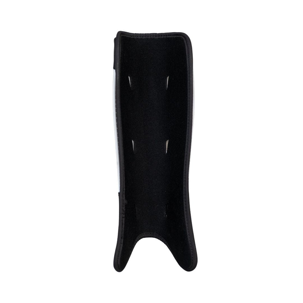 Mercian SGEV26WHT white hockey shin guards rear view showing soft cushioned backing, contoured ergonomic fit and lightweight comfort-focused protection for match play.